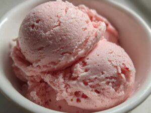 No-Churn Strawberry Ice Cream